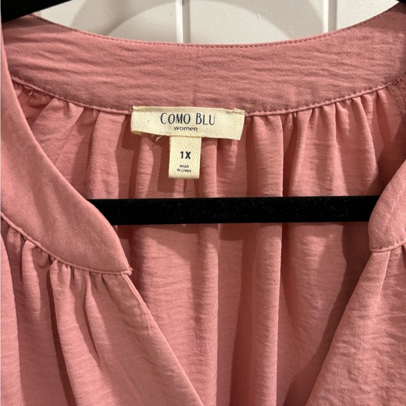 Pink blouse - Picture 2 of 3